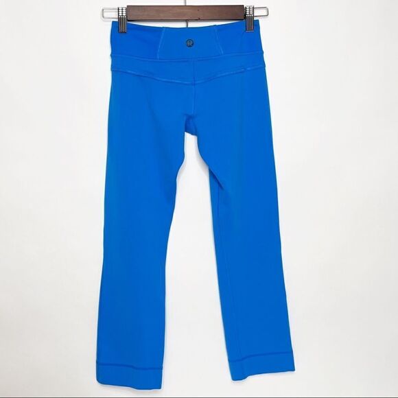 Lululemon Power Up Crop Pants Blue Size 2 - Picture 2 of 9